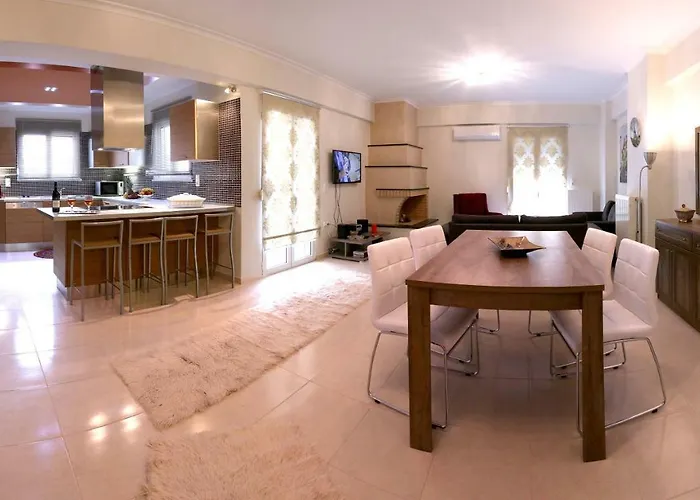 Elena & Pelagia Luxury Apartment